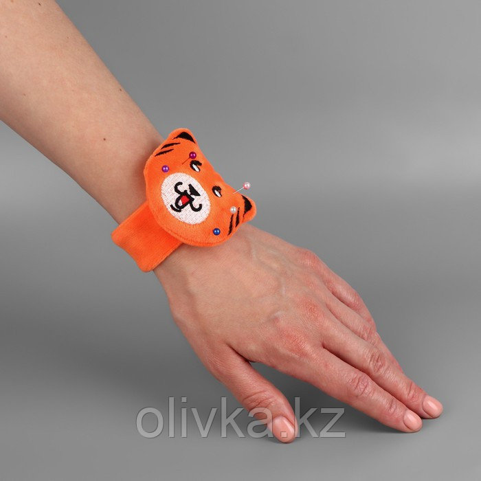 Игольница на браслете «Тигра», 23 × 6,5 см, цвет оранжевый - фото 3 - id-p110916641