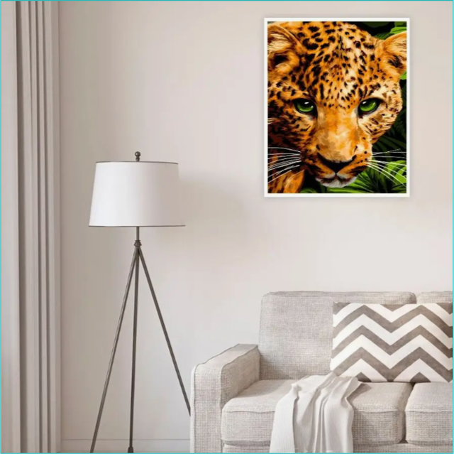 Ерлер әйелдердің сүтке толы кеудесін сорады