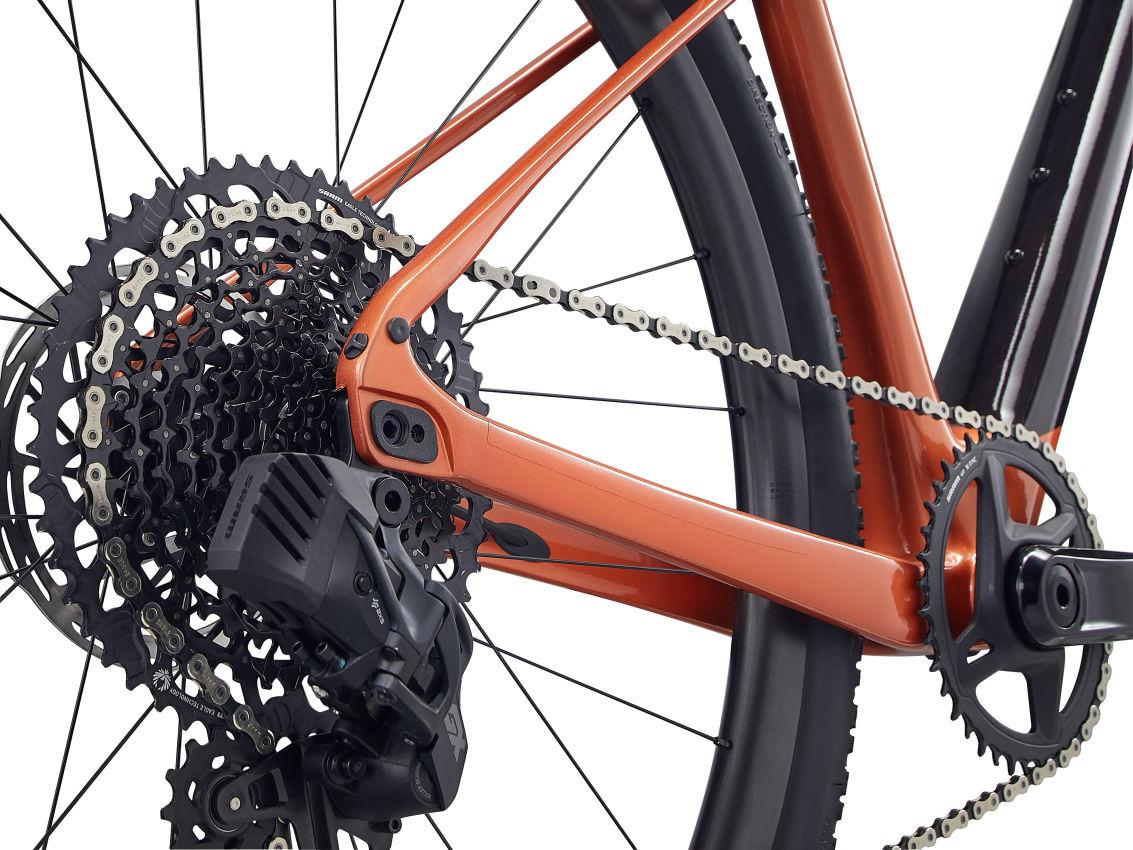 Велосипед карбоновый Giant Revolt X Advanced Pro 1 (2023) - фото 2 - id-p112637204