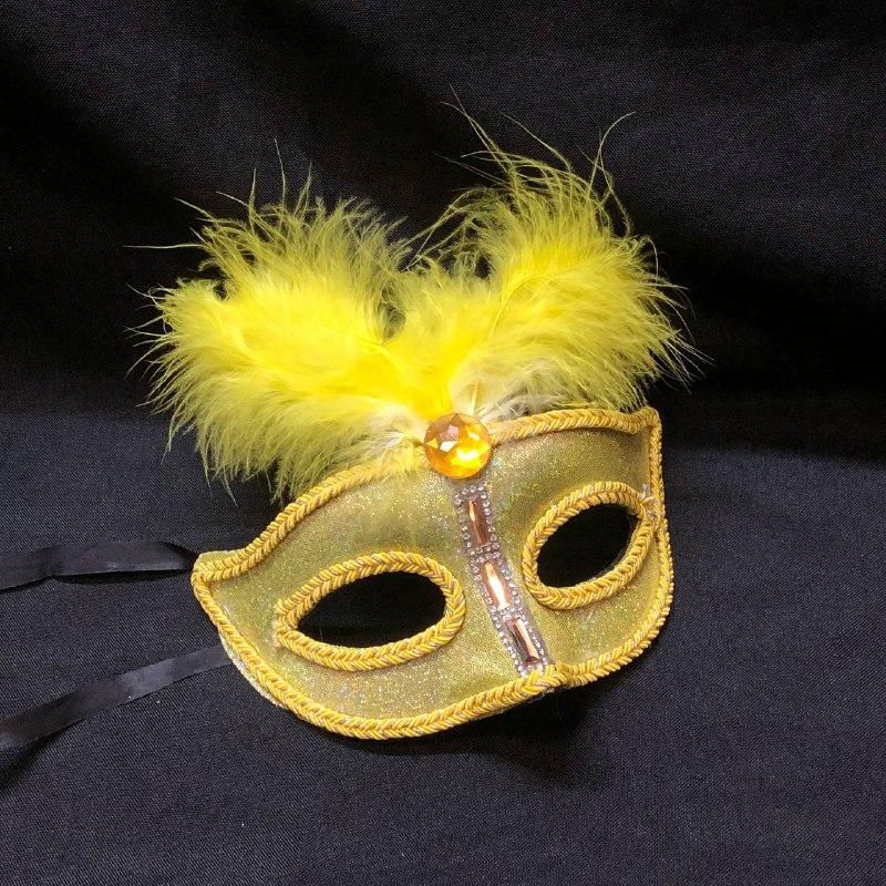 Венецианская карнавальная маска желтая с пером, фото 1