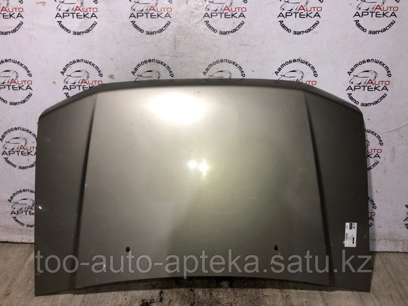 Капот Mitsubishi Pajero Io H76W 1999 (б/у) - фото 1 - id-p112670015