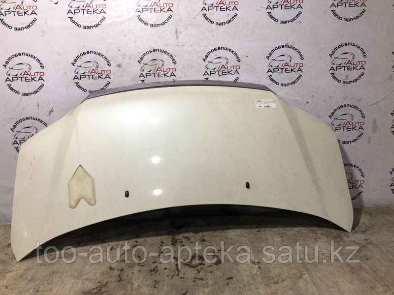 Капот Toyota Noah AZR60 2005 (б/у) - фото 1 - id-p112688339