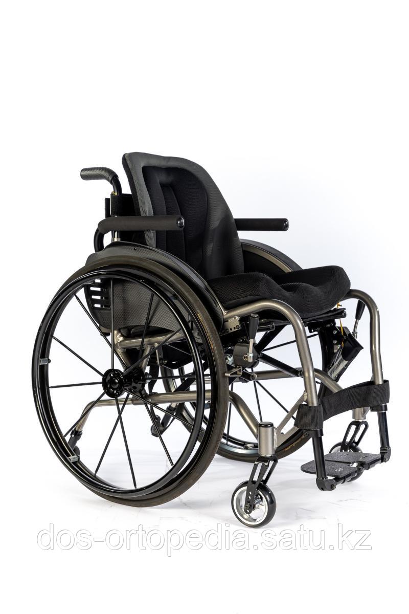 Активная инвалидная кресло-коляска Fenix