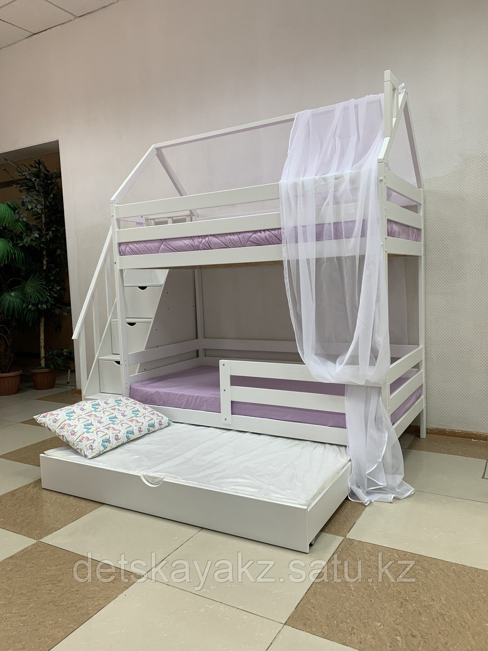 Детская двухъярусная кровать для ТРОИХ детей с лестницей комодом - фото 1 - id-p112721054