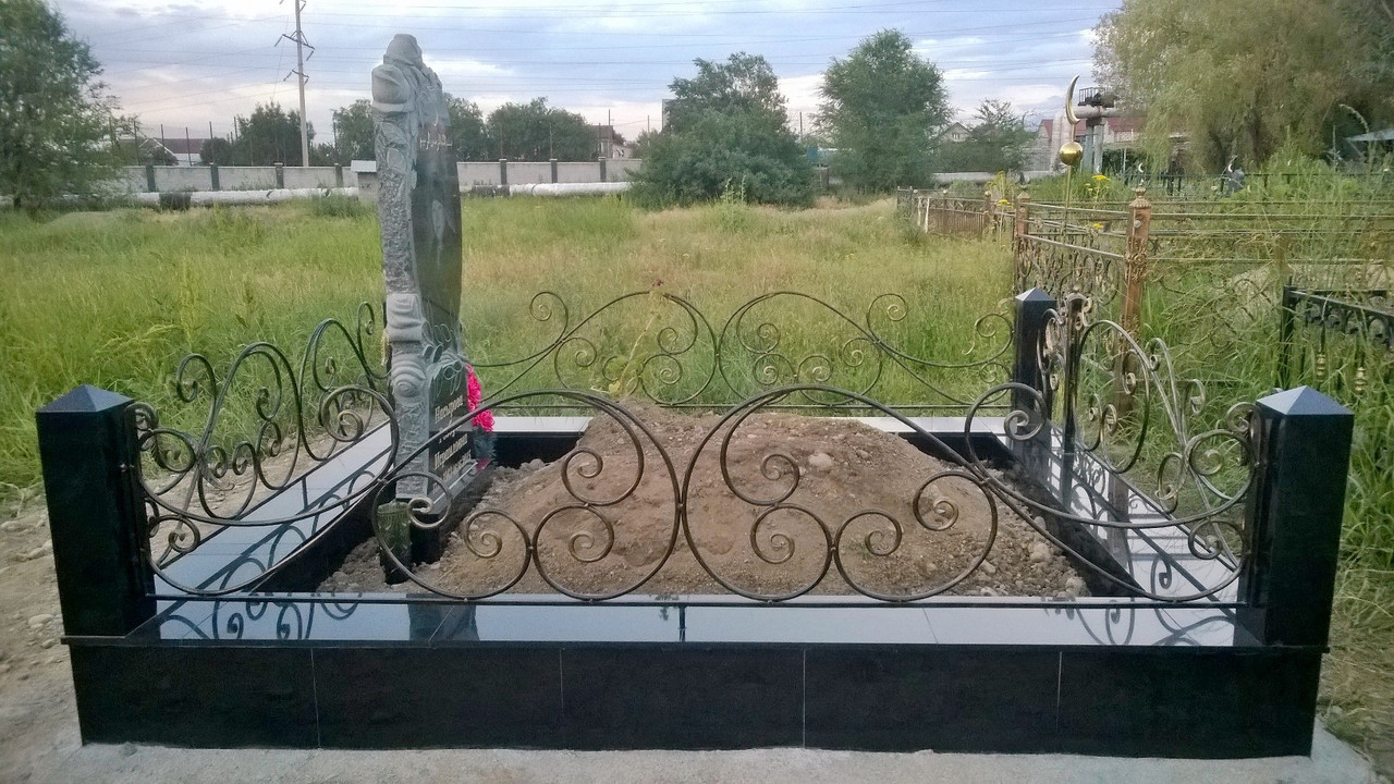 Мусульманские могилы на кладбище - фото 8 - id-p37293730