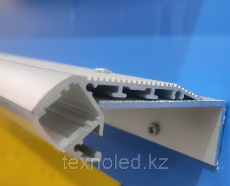 Профиль для ступенек с подсветкой