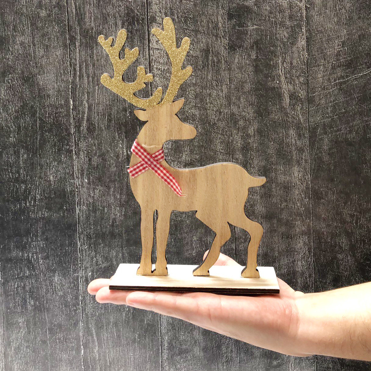 Новогодний олень золотистый 23 см