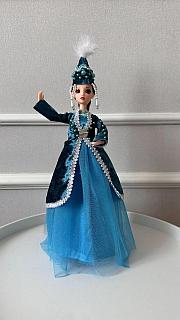 Семіз қыздар сиқырды сорады