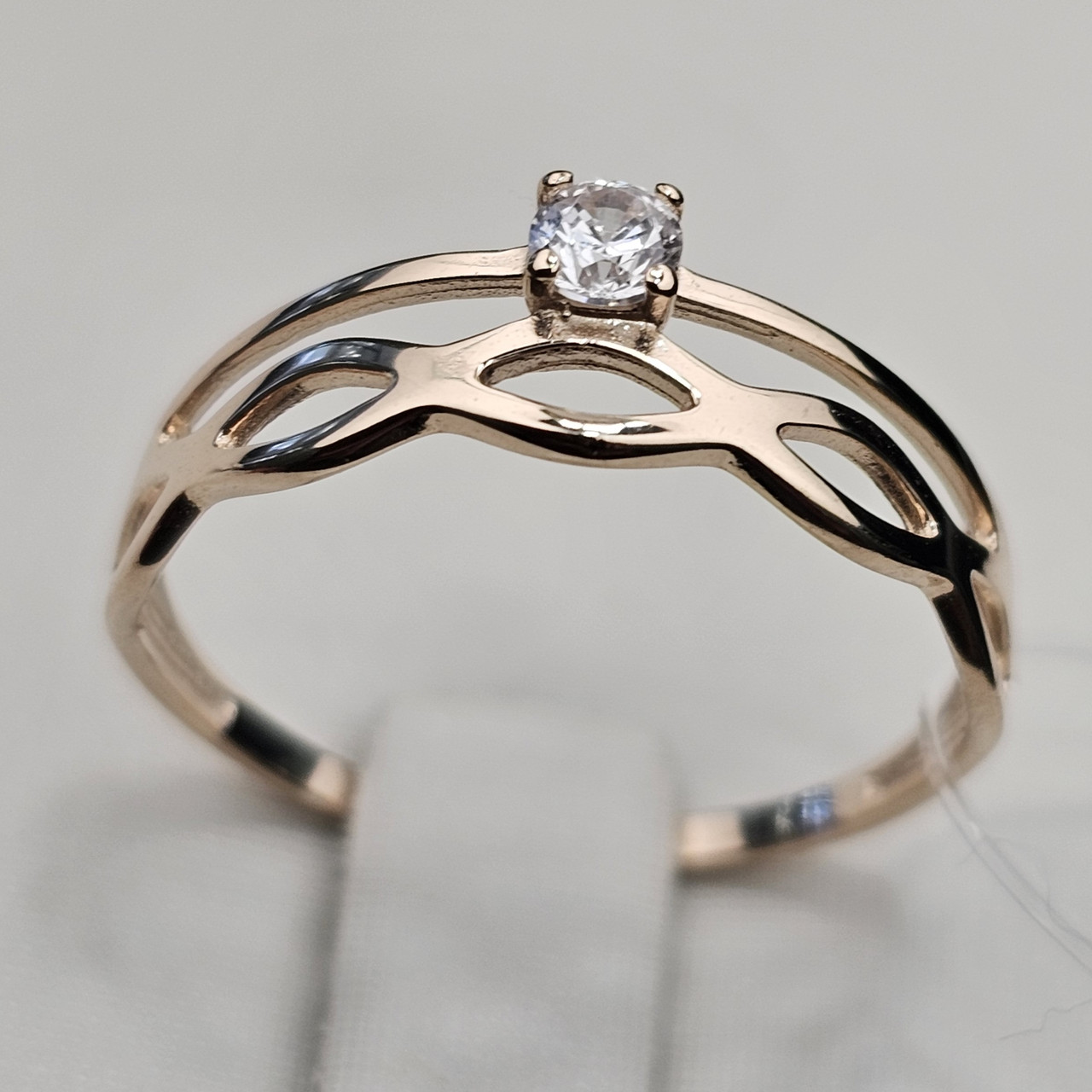 Золотое кольцо фианит к/з 1,1 г. 585 проба, 17 размер - фото 7 - id-p112815634