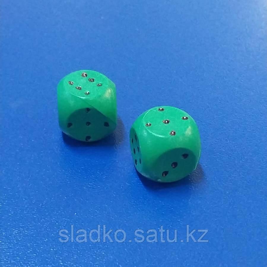 Кости игральные Зарики Кубики 1,5х1,5 см зеленые 1 шт - фото 3 - id-p112846383