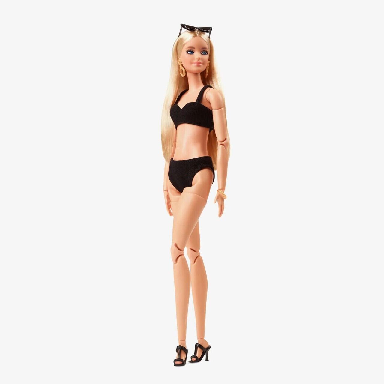 Barbie Коллекционный набор Барби и Кен в с комплектом отпускной одежды и купальными костюмами - фото 5 - id-p112846623