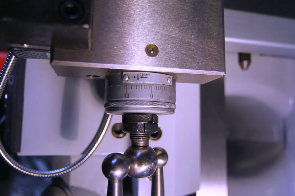 Универсальный токарно-винторезный станок Metal Master ZH 66300 DRO RFS - фото 9 - id-p112894454
