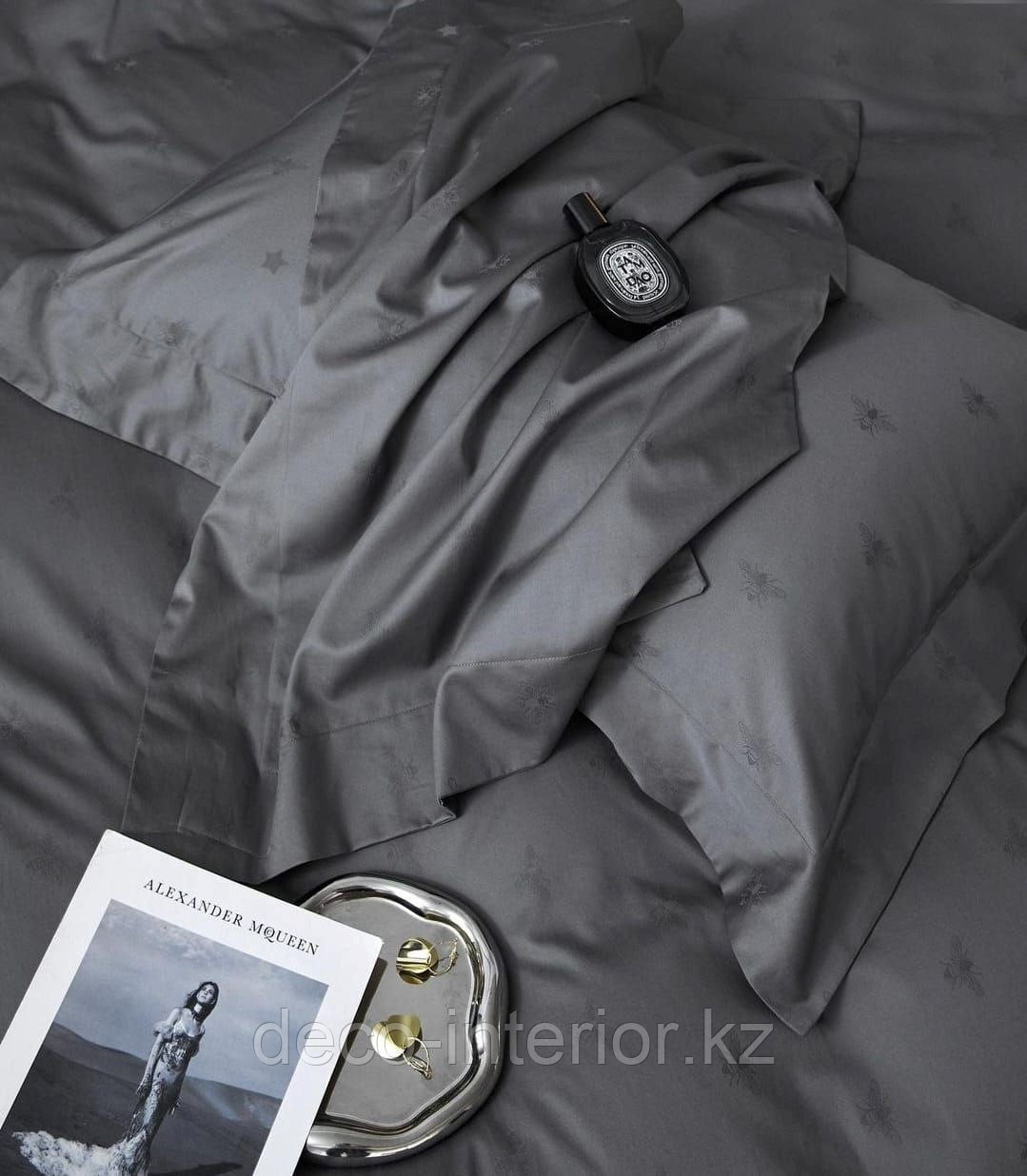 Комплект постельного белья KING SIZE из сатин-жаккарда с брендовым принтом - фото 10 - id-p112910574