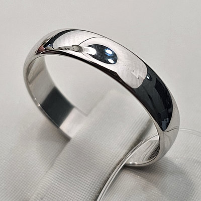 Обручальное кольцо 2.24 гр, серебро 925 проба. 16.5 размер/4мм