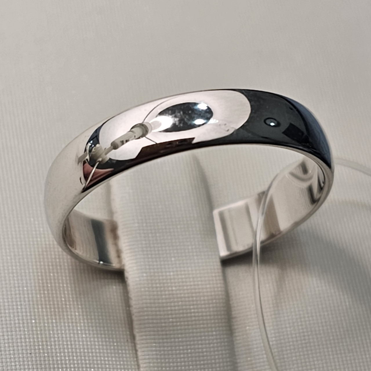 Обручальное кольцо 2.27гр, серебро 925 проба. 17 размер/4мм - фото 6 - id-p112919255