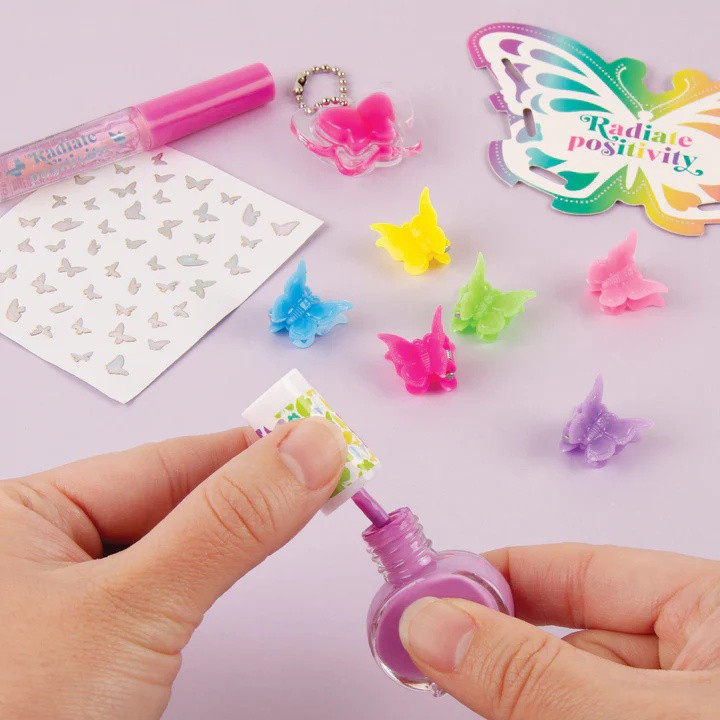Набор детской косметики Make It Real Butterfly Dreams Cosmetic Set