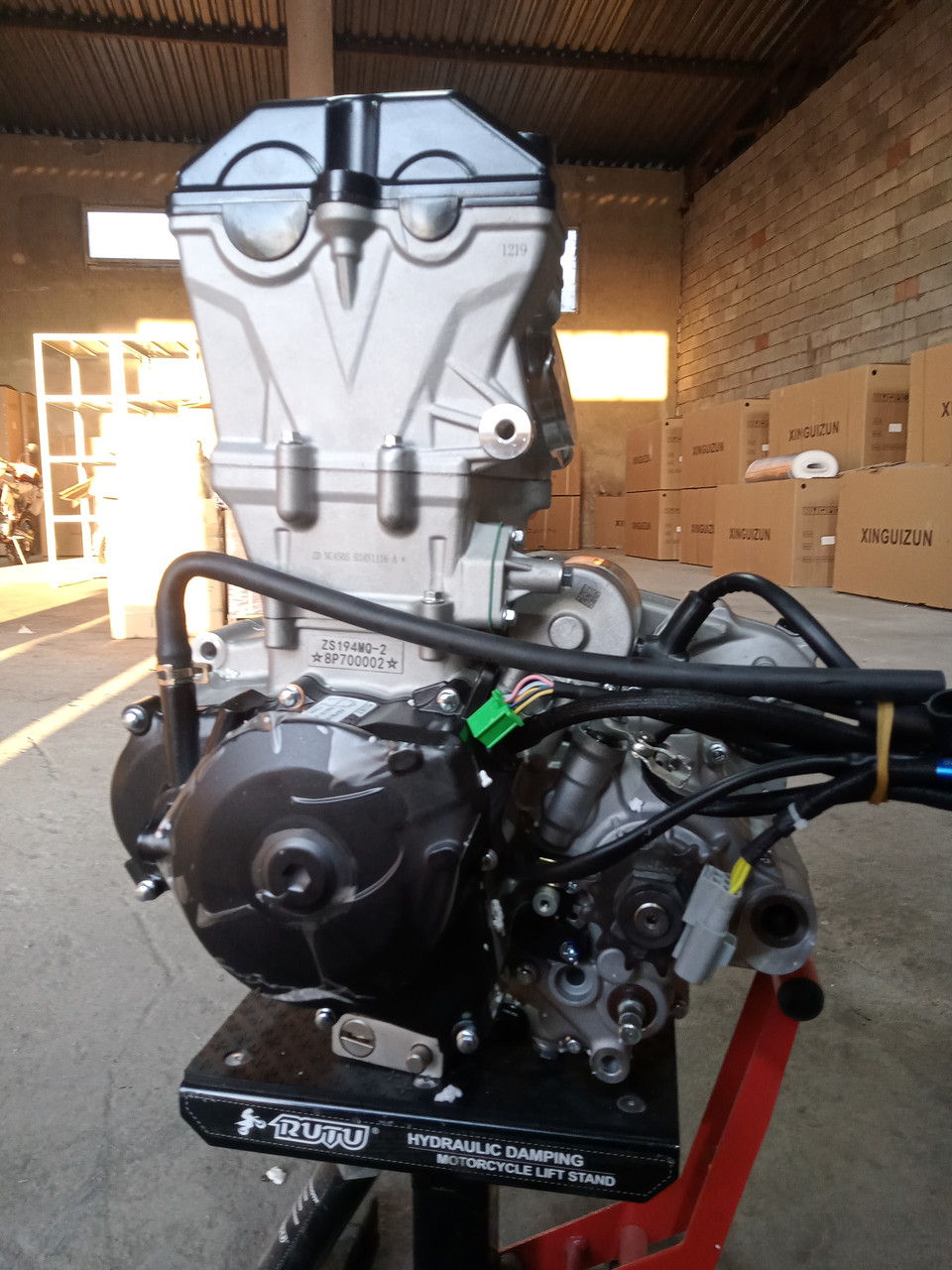 Двигатель Zong shen для мотоцикла NC450S ZS194MQ2 - фото 1 - id-p112947619