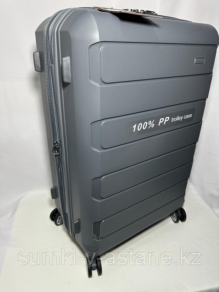 Большой пластиковый дорожный чемодан на 4-х колёсах "Travel Car".Высота 76 см, ширина 49 см, глубина 32(37)см. - фото 2 - id-p112956898