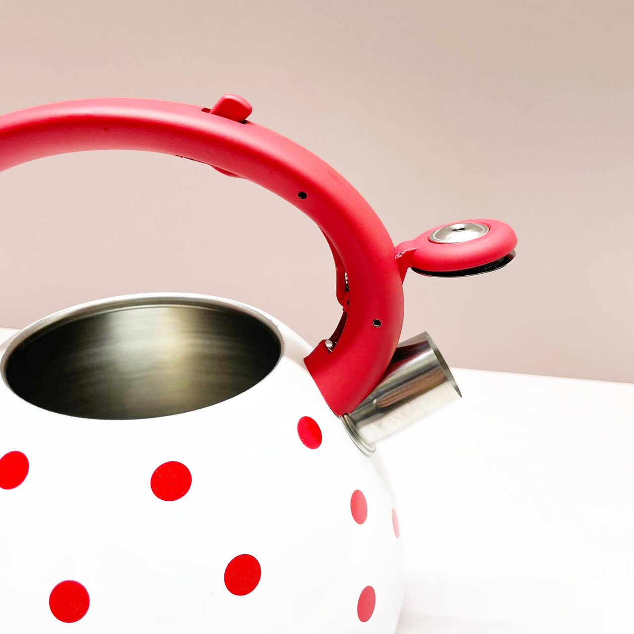 Чайник со свистком 3 л белый в красный горошек - фото 6 - id-p113009928