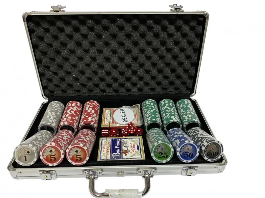 Фабрика Покера: Набор из 300 фишек для покера с номиналом - фото 1 - id-p113018258