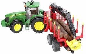 Брудер Трактор John Deere c прицепом с манипулятором и 4 брёвнами