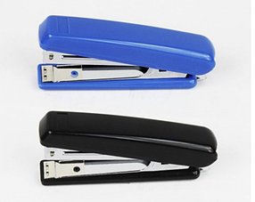 Степлер "8209", пластиковый корпус, до 15 листов, ассорти