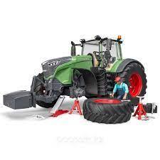 Брудер Трактор Fendt 1050 Vario с фигуркой и аксессуарами