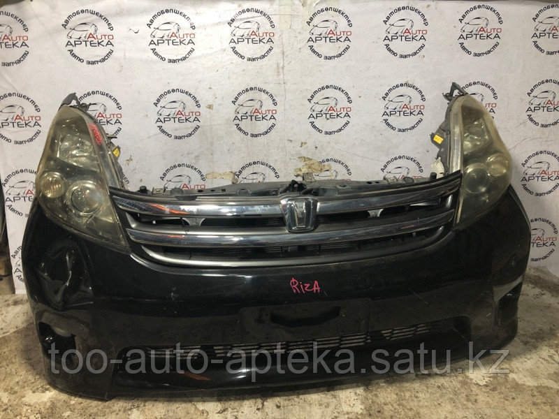 Nose cut Toyota Isis 2005 (б/у) - фото 1 - id-p112669939