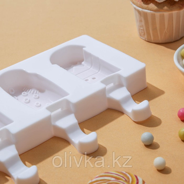 Форма силиконовая для мороженого «Эскимо со сладостями», 19,5×17,7 см, 3 ячейки (7×4,2 см), цвет МИКС - фото 2 - id-p113252572