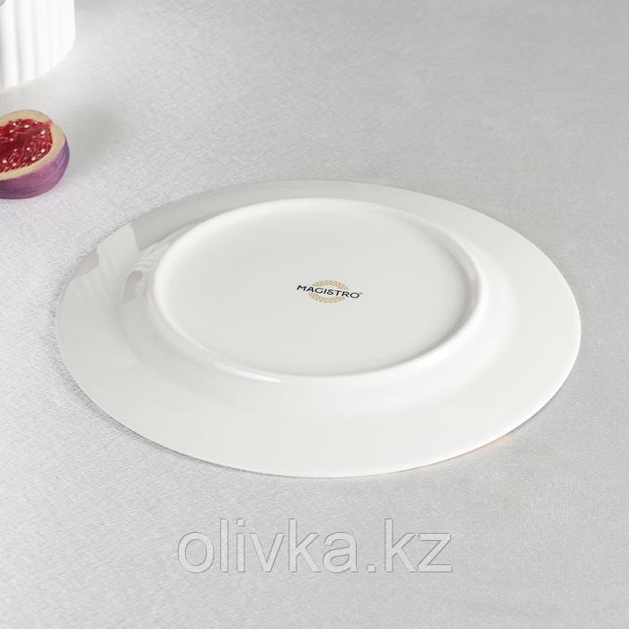 Набор тарелок фарфоровых Magistro «Княгиня», 18 предметов: 6 тарелок d=20 см, 6 тарелок d=25 см, 6 салатников - фото 4 - id-p113259600