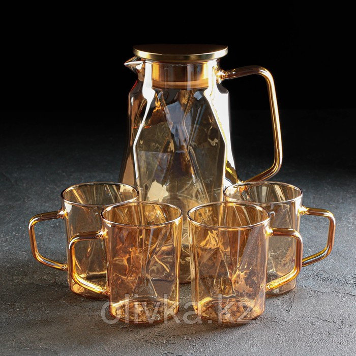 Набор для напитков из стекла Magistro «Голден. Льдинка», 5 предметов: кувшин 1,5 л, 4 кружки 350 мл, цвет - фото 2 - id-p113269066