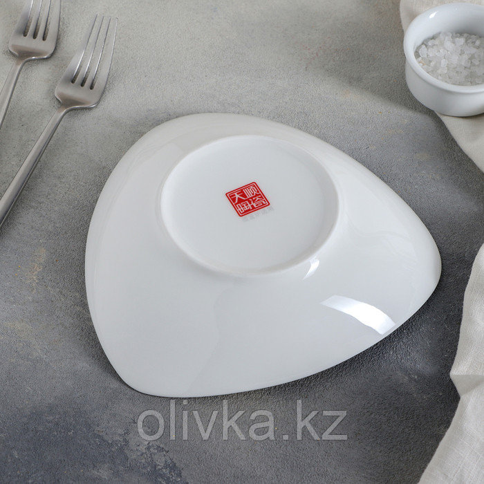 Тарелка фарфоровая сервировочная «Аврора», 500 мл, d=19 см, цвет белый - фото 3 - id-p113254631