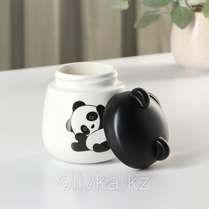 Кружка керамическая с пластиковой крышкой «Панда», 400 мл, цвет белый и чёрный - фото 2 - id-p113274836