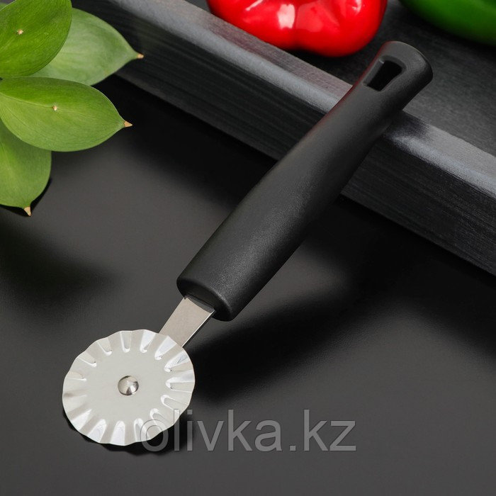 Нож для пиццы Доляна «Чили», 18,5 см, цвет чёрный - фото 2 - id-p113252046
