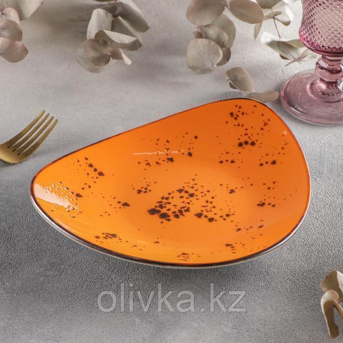 Блюдо керамическое треугольное «Созвездие», 22×18 см, цвет оранжевый - фото 1 - id-p113262465
