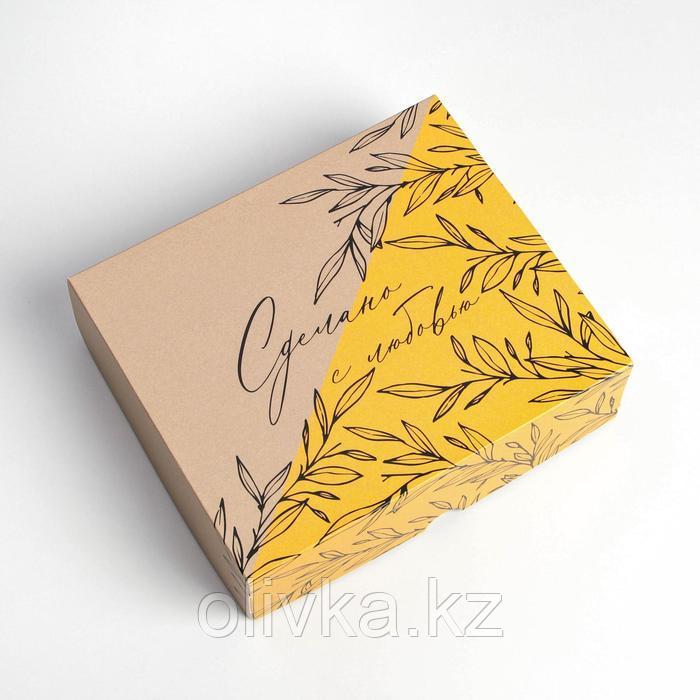 Коробка для кондитерских изделий «Сделано с любовью», 17 × 20 × 6 см - фото 1 - id-p113262585