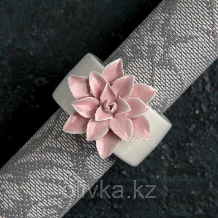 Кольцо керамическое для салфеток «Цветок», 5,5×4,5×6,5 см, цвет розовый