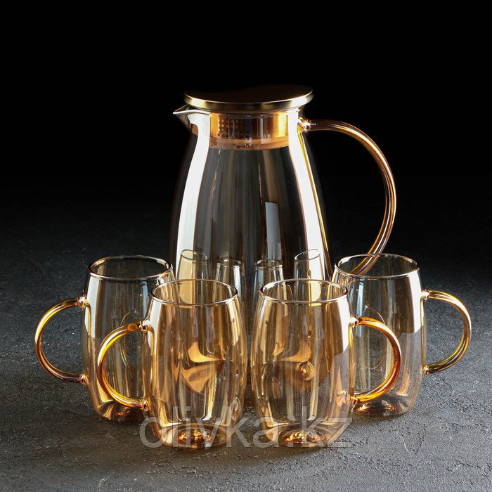 Набор для напитков из стекла Magistro «Голден», 5 предметов: кувшин 1,8 л, 4 кружки 300 мл, цвет золотой - фото 1 - id-p113268831