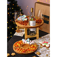 Подарочный набор деревянной посуды Adelica «Винный», столик для вина d=32 см, менажница d=25 см, подсвечник