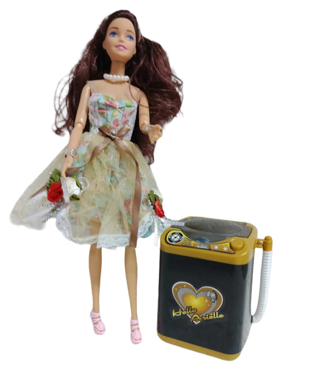 Кукла и стиральная машина