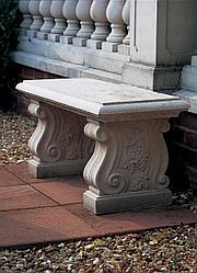 Мраморная уличная мебель в различных стилях ландшафтного дизайна