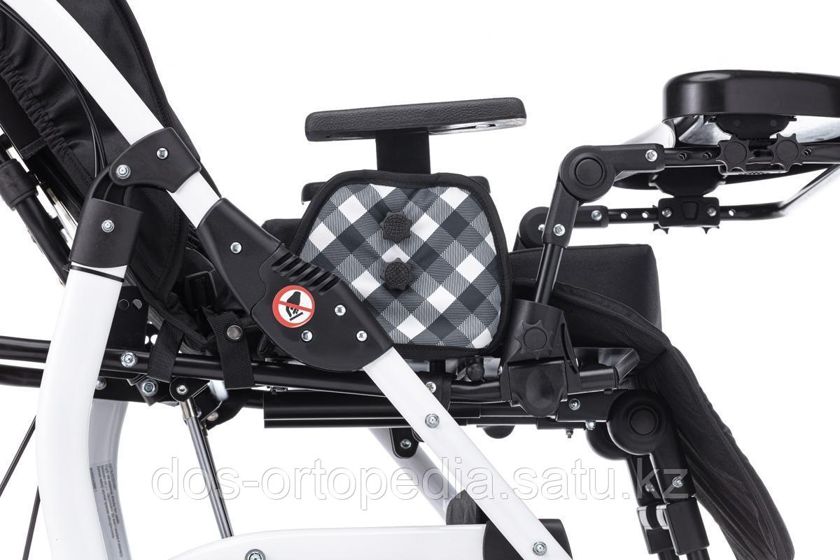 Кресло-коляска для детей-инвалидов и детей с заболеванием ДЦП JUNIOR PLUS 3 - фото 4 - id-p113317561