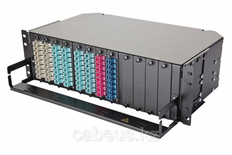 Коммутационная панель ВО Eurolan 47K-12, 3HU, портов: 12 LC/APC (Duplex) OS2, установлено адаптеров: 72 - фото 1 - id-p113394680