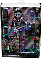 Қуыршақ Monster High рок жұлдыз Фрэнки Штайна аспаппен