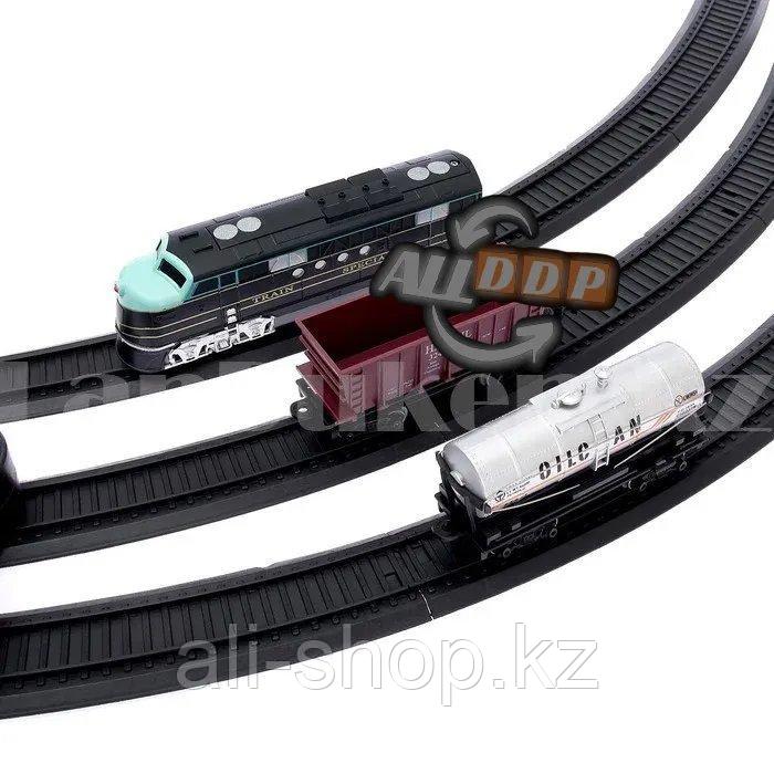 Набор игрушечный железная дорога и поезд на батарейках со световым индикатором и музыкальным сопровождением - фото 7 - id-p113469139