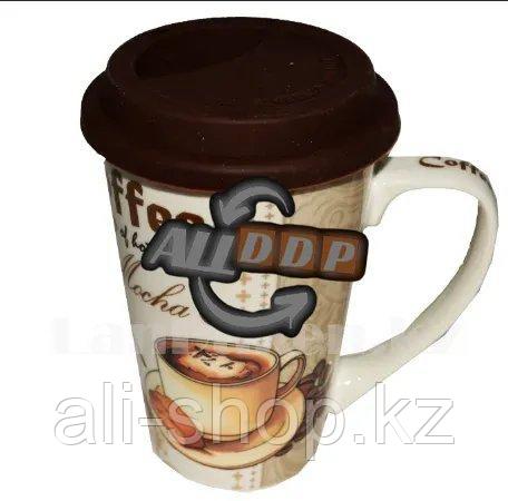 Кружка керамическая с силиконовой крышкой для кофе с кофейным принтом LCK-011 - фото 1 - id-p113469628