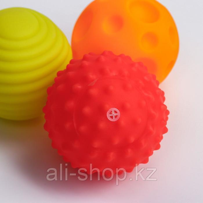 Подарочный набор развивающих, массажных мячиков «Самолет» 3 шт. - фото 3 - id-p113477774