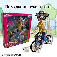 Детский набор кукла с подвижными руками и ногами на велосипеде и с кошкой Miss Gaga