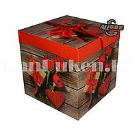 Подарочная новогодняя упаковка 15*15 см (средняя) Букет роз и подарок