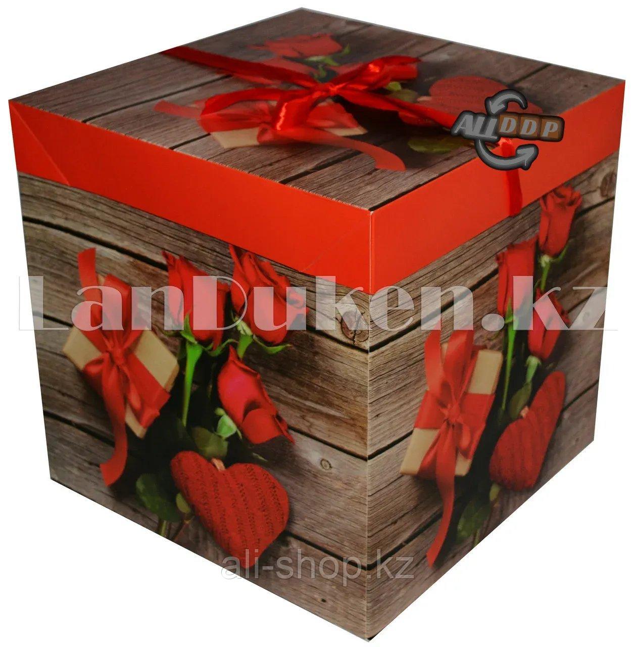 Подарочная новогодняя упаковка 30х30 см (Макси) Букет роз и подарок - фото 1 - id-p113496738